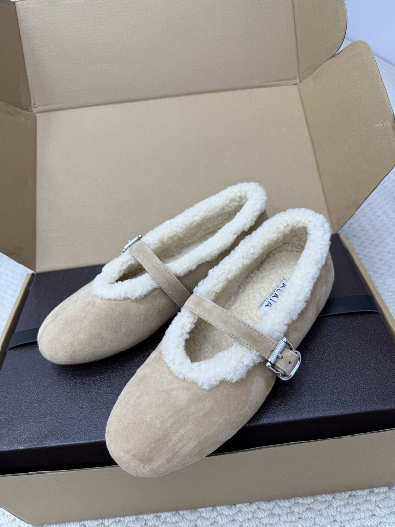 Alaia Flat Shoes